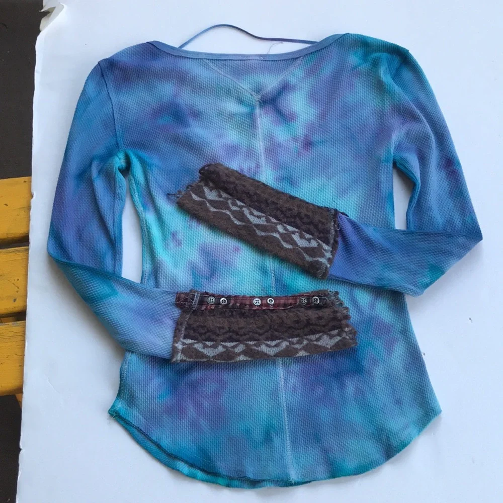 FPxDP Custom Tie Dye Rare Cuff Thermal Top Art School Sweater Colorful Medium M